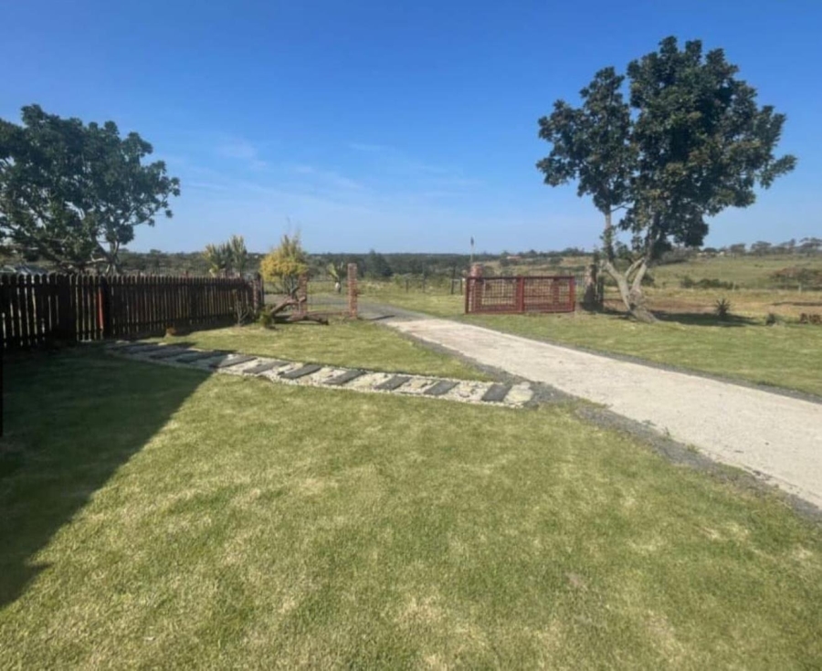 Commercial Property for Sale in Cove Ridge East Eastern Cape